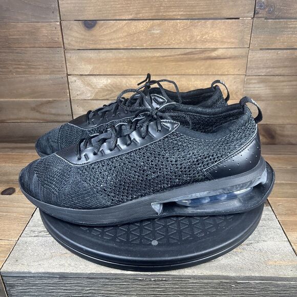 Nike Air Max Flyknit Racer - Picture 3 of 10